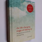 Marie Kondo : The life-changing magic of tidying : the Ja... - pikkukuva 1