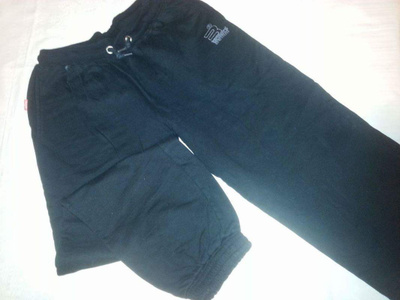 Mustat gollege housut beavers 160cm /s