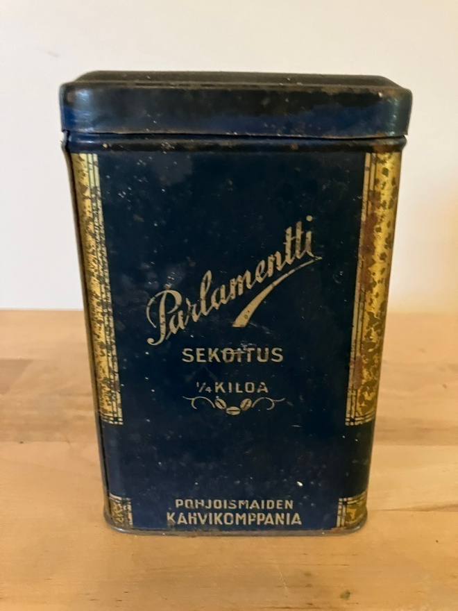 Parlamentti-kahvipurkki