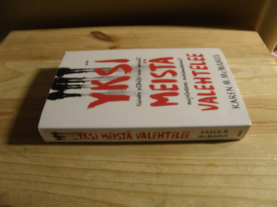 Karen M. McManus Yksi meistä valehtelee (nidottu)