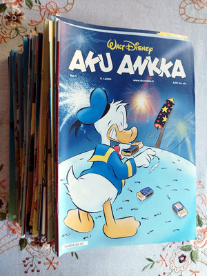 Aku Ankan vuosikerta 2000 (N:ot 1 - 52)