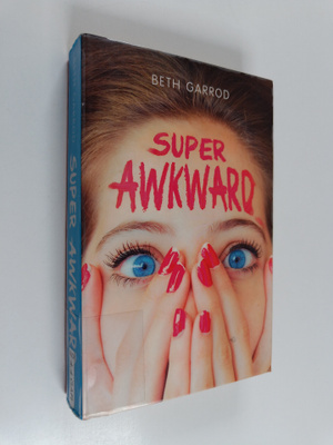 Beth Garrod : Super awkward