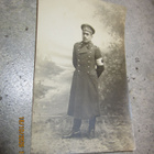• Valokuvapostikortti 1916: Dr. Kwejda nimismies Oikariselle - pikkukuva 1