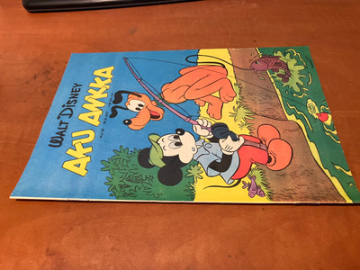 AKU ANKKA 26/1977 HYVÄ