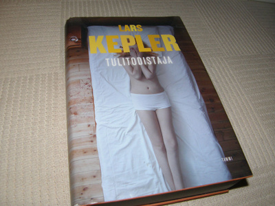 Lars Kepler Tulitodistaja -sid