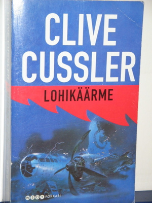 Clive Cussler : LOHIKÄÄRME