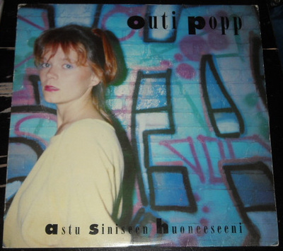 OUTI POPP - ASTU SINISEEN HUONEESEENI