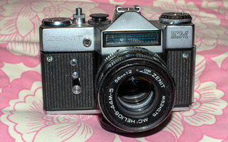 Zenit EM + Helios 44M5