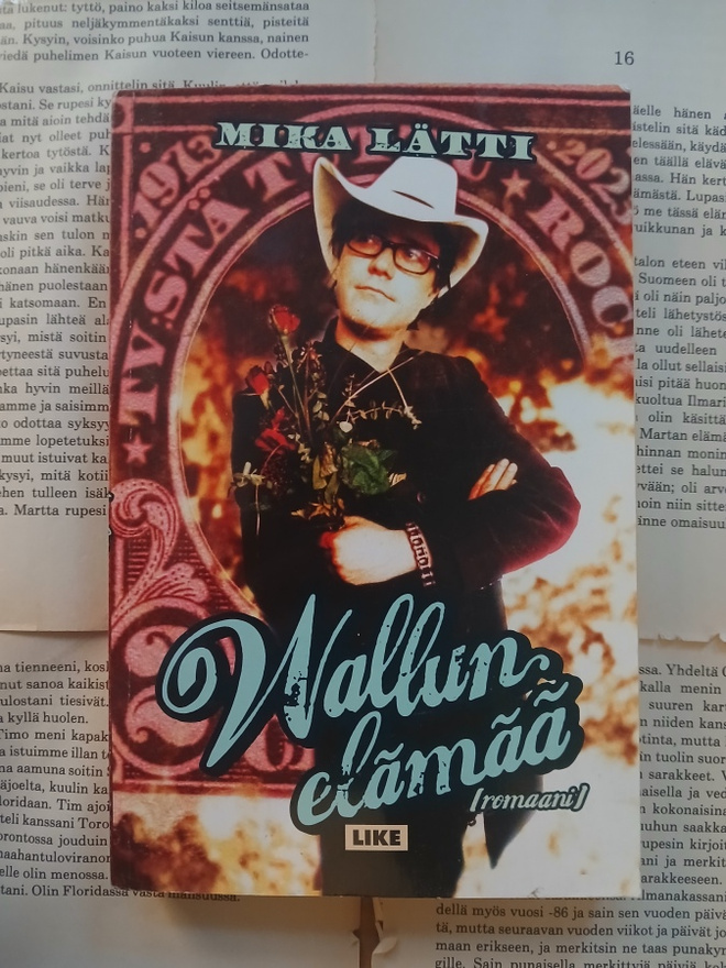 Mika Lätti - Wallun elämää: romaani (nid.)