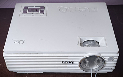 BenQ W100 -DLP-projektori