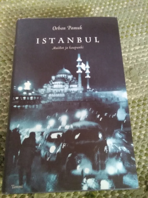 Orhan Pamuk: Istanbul -muistot ja kaupunki-