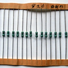 820 Ohm 1% Vastuksia 20 kpl - pikkukuva 1