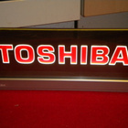TOSHIBA Valokyltti , Valomainos 54x24cm - pikkukuva 1