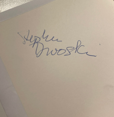 Elokuvaohjaaja Stephen Dwoskin nimikirjoitus