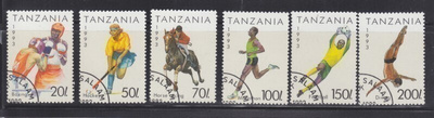 Tanzania kesäurheilu merkkejä.