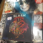 SLASH - APOCALYPTIC LOVE FANPACK CD + CLASSIC ROCK LEHTI (w) - pikkukuva 1