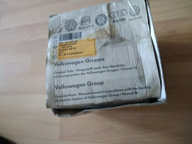 V.A.G Audi, VW Vesipumppu 052121005AX