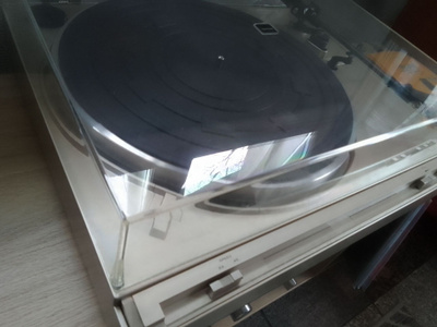 Marantz TT 1200