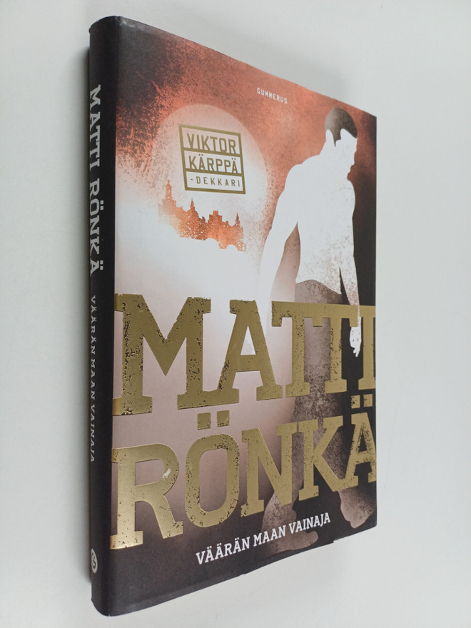 Matti Rönkä : Väärän maan vainaja