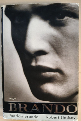 BRANDO. Marlon  Brando - Robert Lindsey
