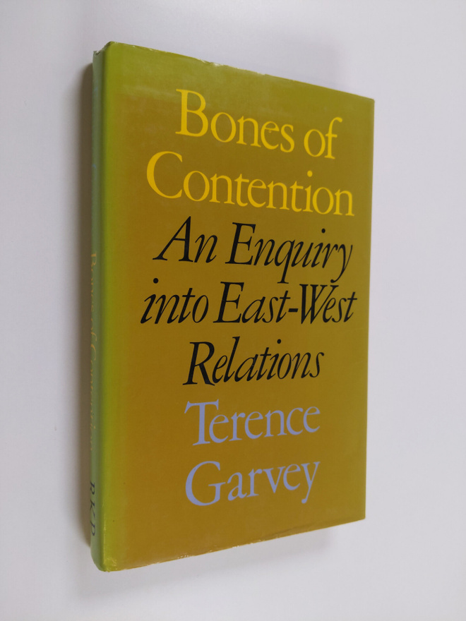 Terence Garvey : Bones of contention : an enquiry into ea...