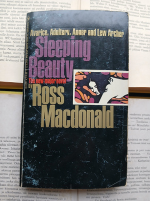 Ross MacDonald - Sleeping Beauty (paperback)
