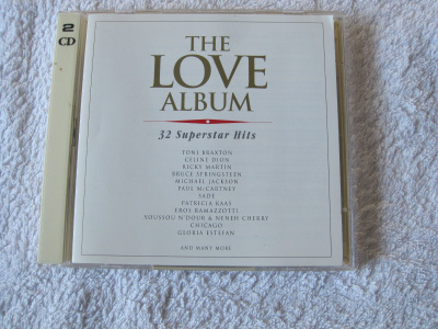 THE LOVE ALBUM (2 X CD) 32 SUPERSTAR HITS