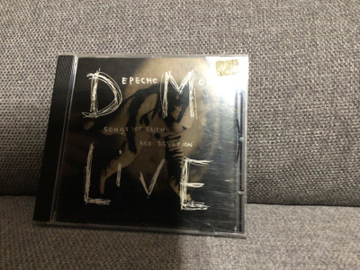 Depeche Mode : Songs of faith and devotion ( Live )
