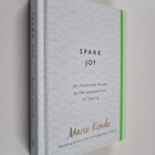 Marie Kondo : Spark joy : an illustrated guide to the Jap... - pikkukuva 1