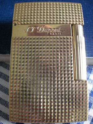Tupakansytytin S.T. Dupont 016284