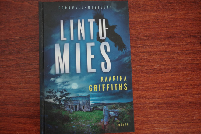 Kaarina Griffiths: Lintumies (2024)