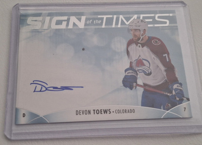 2023-24 Sp Authentic Signatures #AS-DT Devon Toews