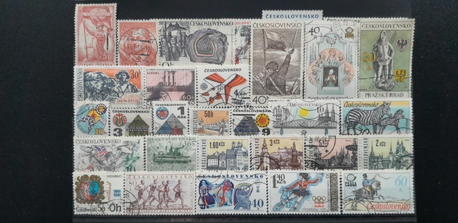 TSEKKOSLOVAKIA VANHEMPAA LEIMATTUJA postimerkkejä 30 kpl