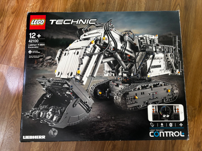 LEGO Technic Liebherr R 9800 Excavator (42100)