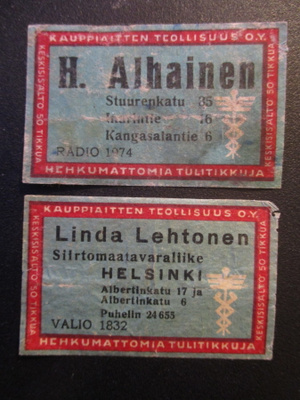 VANHAT NUMEROIDUT TIKKUETIKETIT 2 KPL  (K15-S138)