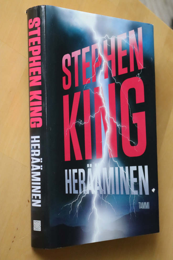 Stephen King : Herääminen ( 1.p. 2015 )