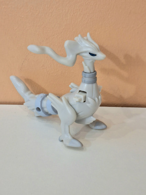 Pokemon Reshiram