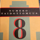 JOHN ALLEN PAULOS: NUMEROTAIDOTTOMUUS - pikkukuva 1