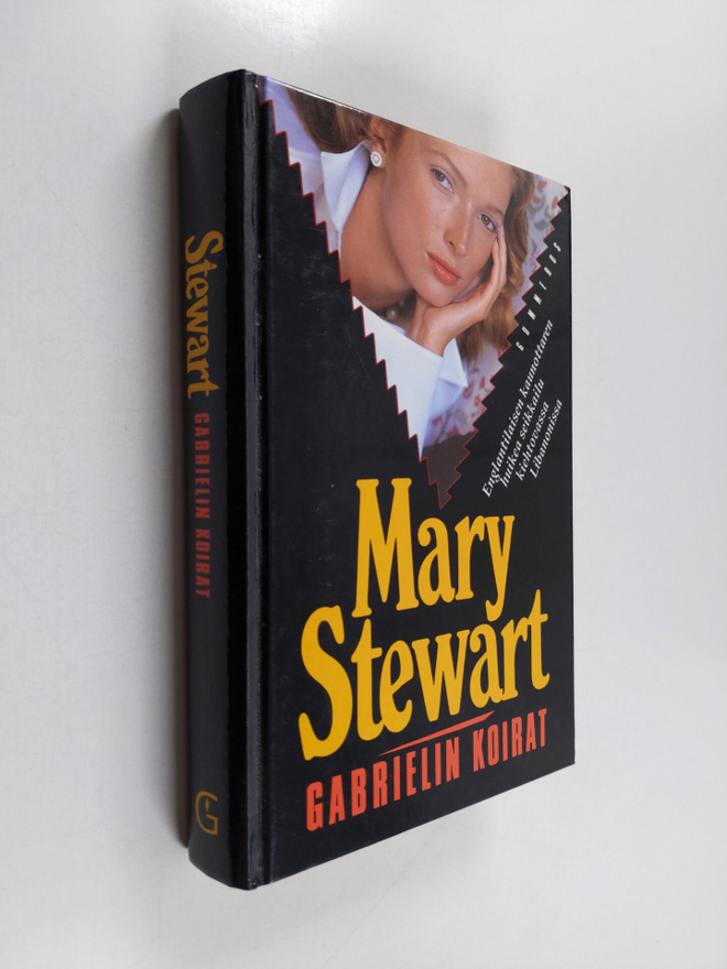 Mary Stewart : Gabrielin koirat : jännitysromaani