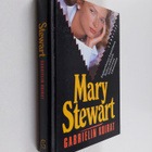 Mary Stewart : Gabrielin koirat : jännitysromaani - pikkukuva 1