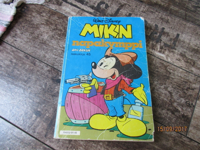 Aku Ankan taskukirja 45 - Mikin napakymppi (2.Painos)