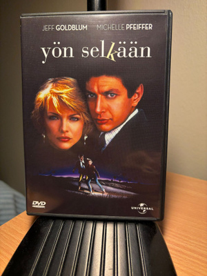 Yön selkään DVD
