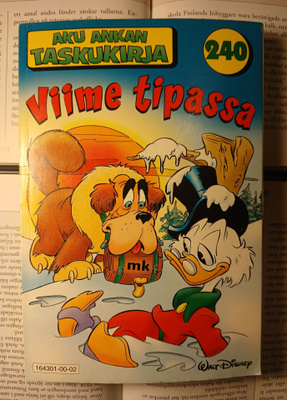 Aku Ankan taskukirja 240 • Viime tipassa