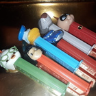 11 kappaletta keräily PEZ karkkiannostelioita. Disney. - pikkukuva 2