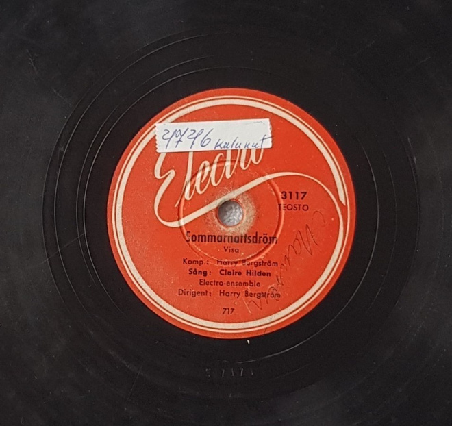 Savikiekko 1946 - Claire Hilden - Electro 3117