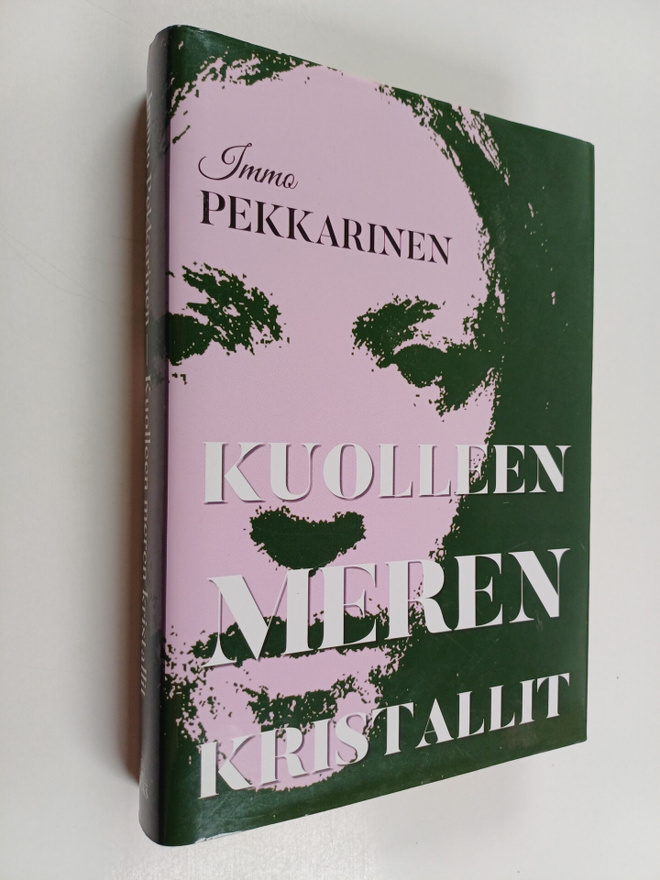 Immo Pekkarinen : Kuolleen meren kristallit : romaani