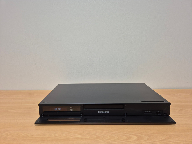 Panasonic DMT-BT500 blueray-soitin