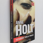 Anne Holt : Totuuden tuolla puolen - pikkukuva 1