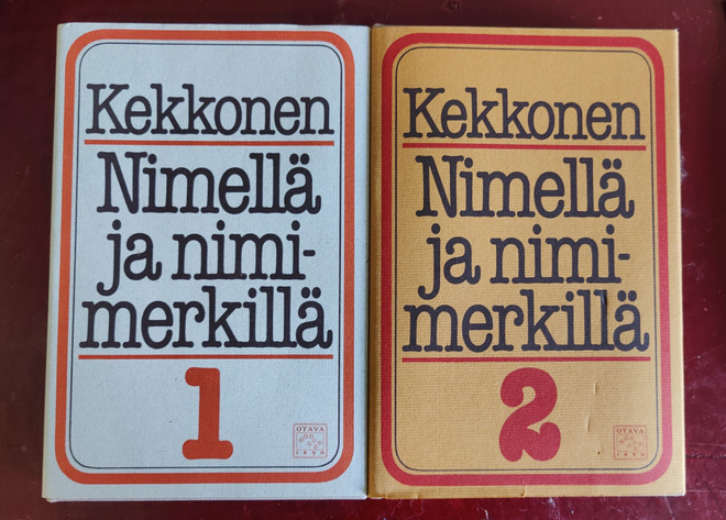 4kpl Kekkoseen liittyviä kirjoja