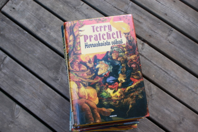 Terry Pratchett Herraskaista väkeä (sid)